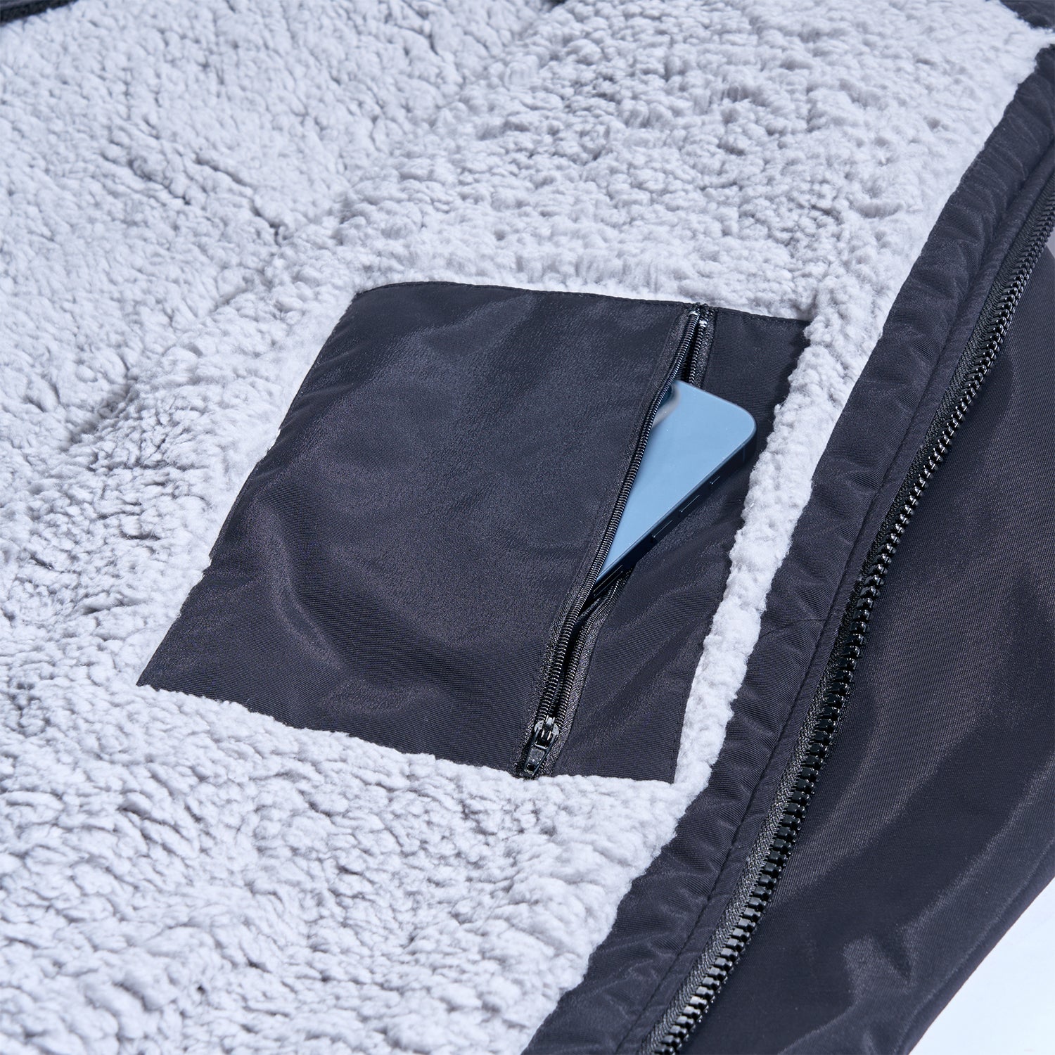 GONG | Poncho Imperméable Noir - Image 10
