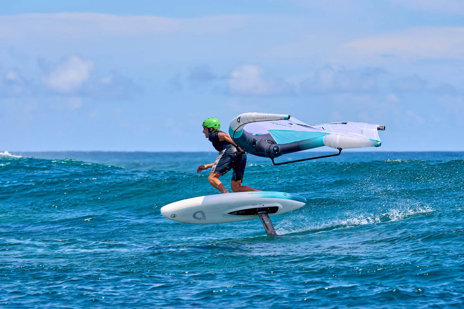 GONG | Wing foil Board Inflatable HIPE Cruzader - Image 20