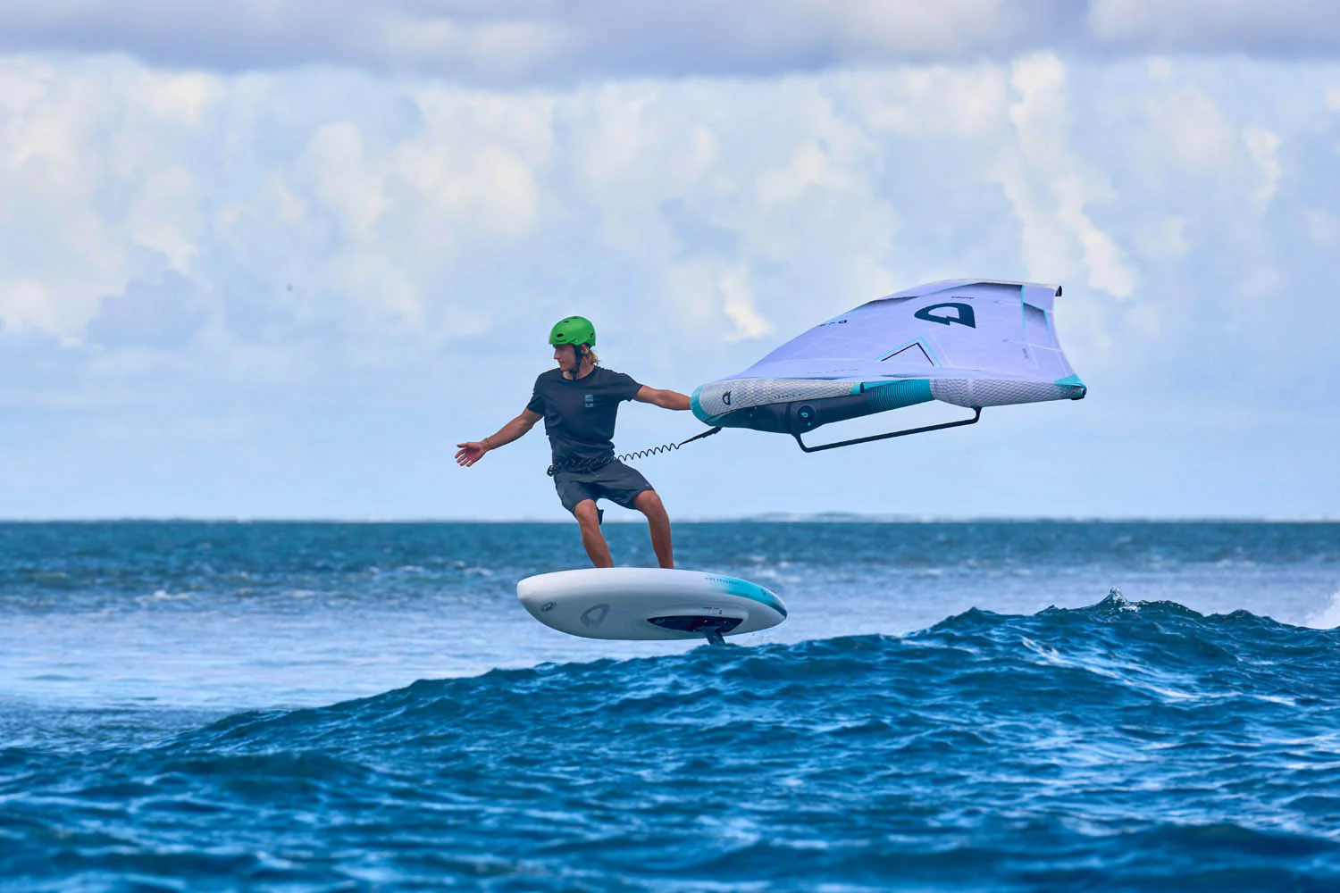 GONG | Wing foil Board Inflatable HIPE Cruzader - Image 28