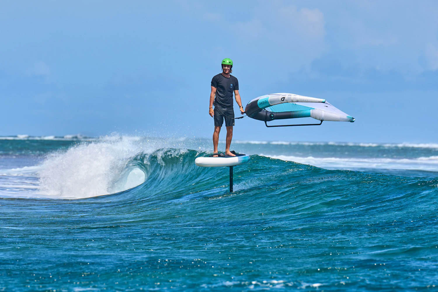 GONG | Wing foil Board Inflatable HIPE Cruzader - Image 37