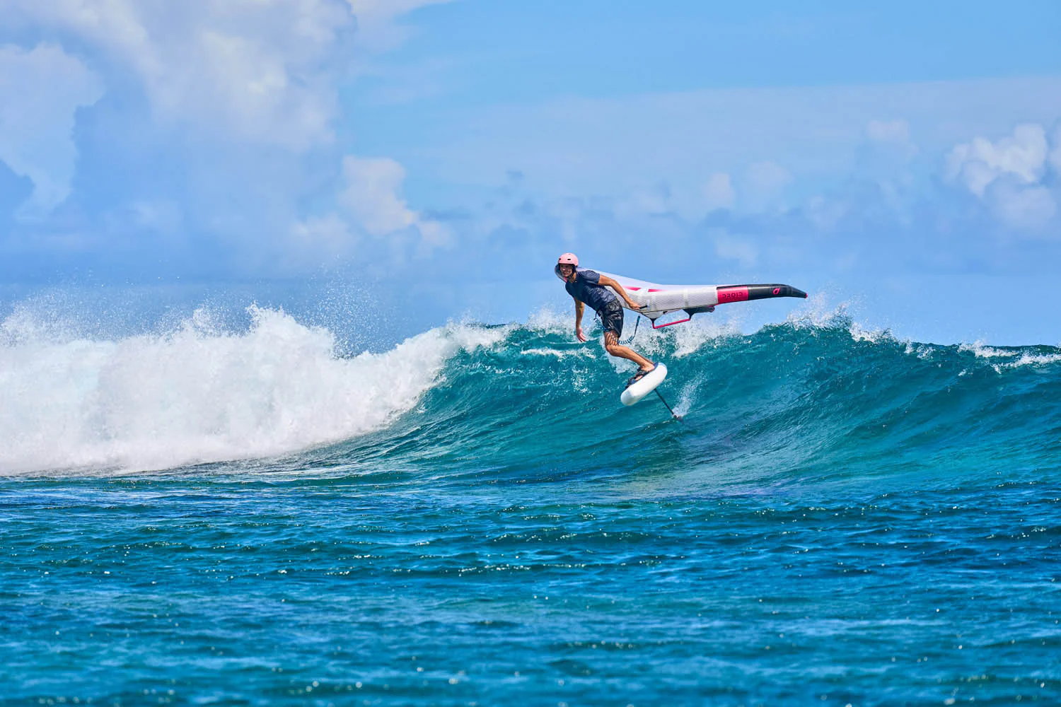 GONG | Wing foil Board Inflatable HIPE Cruzader - Image 39